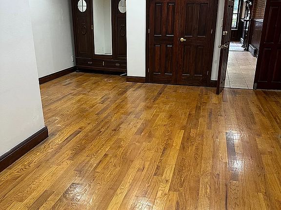 3rd image of 40 W 120th St APT 4