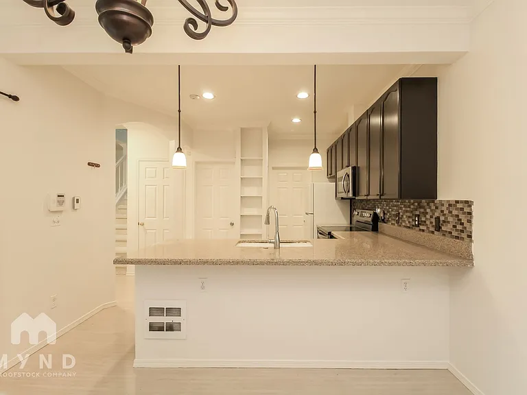 10909 Avondale Rd NE #O-159 — Photo 9