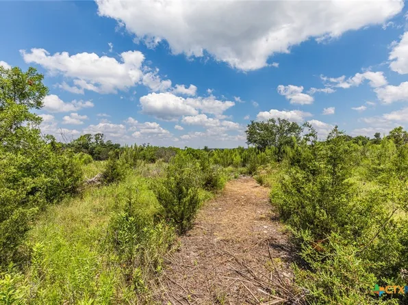 111 Hard Bargain Dr, Gatesville, TX 76528