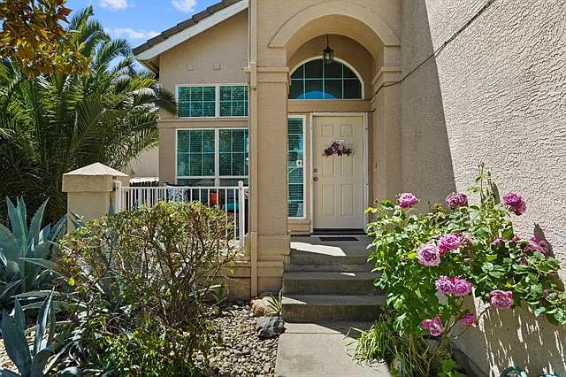 8666 Summer Sun Way — Photo 2