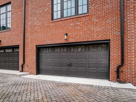 2nd image of 1516 Edgehill Ave