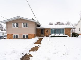 309 N Church St, Roanoke, IL