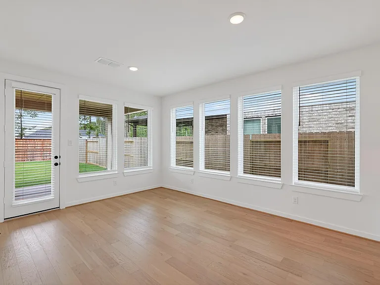 9437 Pacific Crest Ct — Photo 16