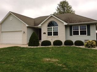 1454 Hunters Run Dr, Bourbonnais, IL 60914