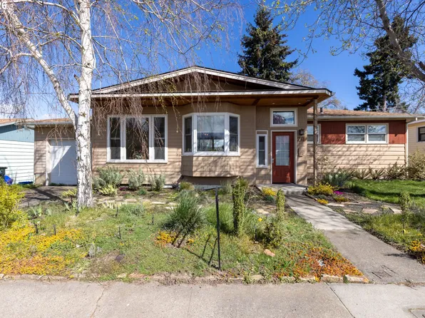 731 E 19th St, The Dalles, OR 97058