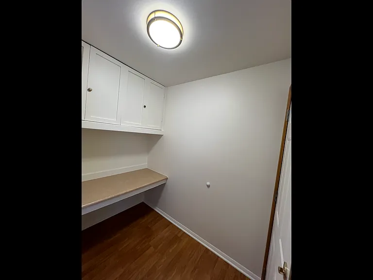 102 Venable Dr — Photo 9