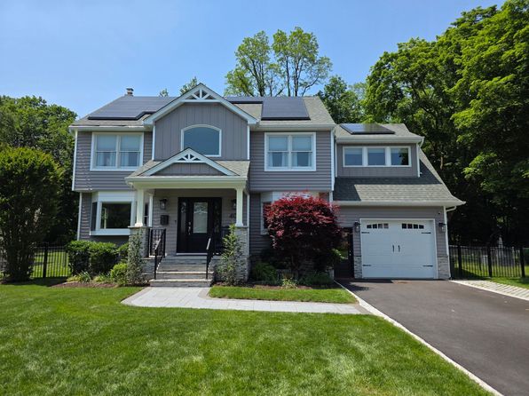 408 S Pleasant Ave
