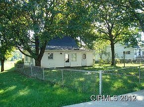 2nd image of 2704 S Lincoln Blvd