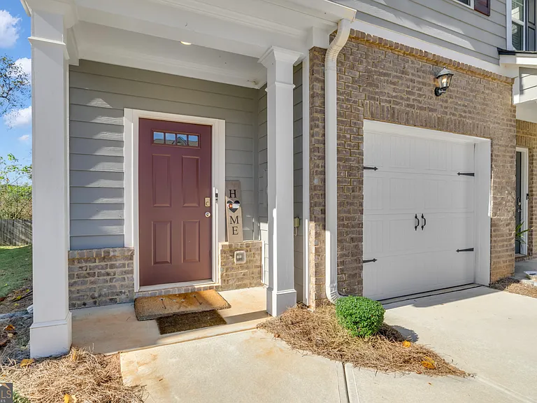 62 Chastain Cir — Photo 3