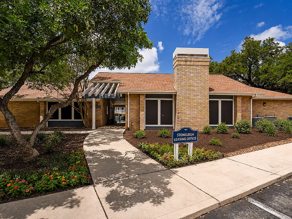 Stoneleigh Apartments