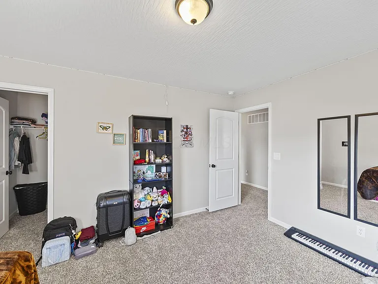 121 Sienna Glenn Dr — Photo 31