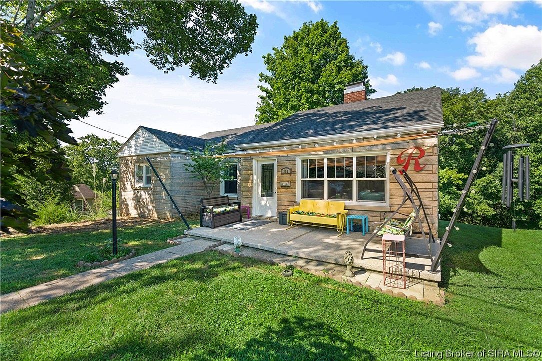 209 New Albany Avenue, Corydon, IN 47112 Zillow