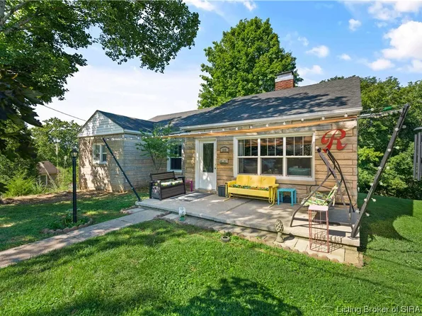 209 New Albany Avenue, Corydon, IN 47112