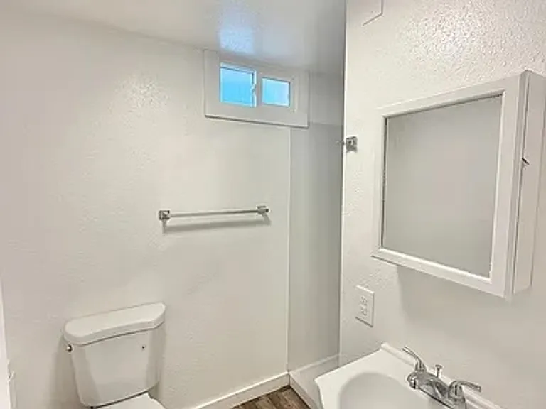 400 Santa Fe Dr #12 — Photo 12