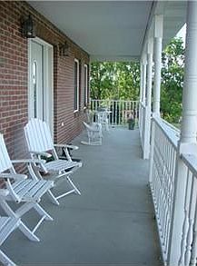 3rd image of 205 Hunter Dr