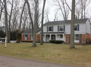 3217 Myddleton Dr, Troy, MI 48084
