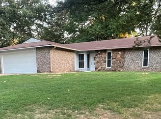 301 Briarwood Ct, Russellville, AR 72801