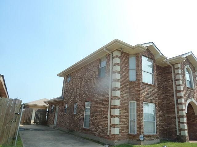 2nd image of 6931 Lake Barrington Dr