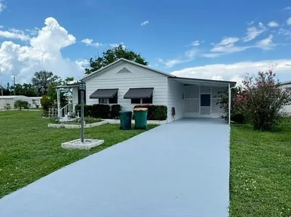 6 Saint Tropez DR, NAPLES, FL 34112