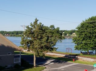 104 Elm St #2, Port Byron, IL