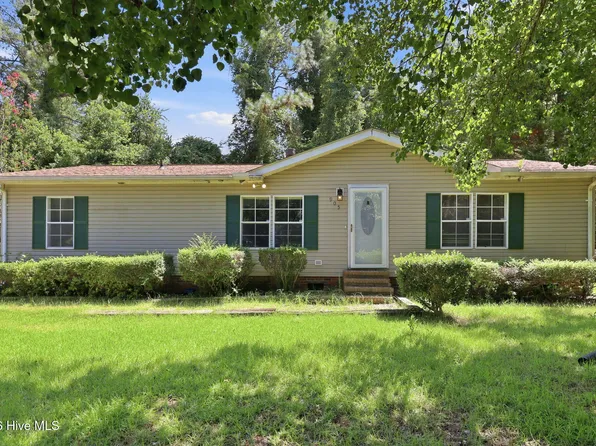 905 S Hardin Street, Southern Pines, NC 28387