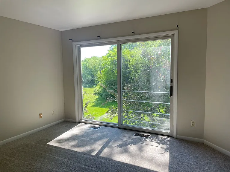 1160 Cambria Ct — Photo 9