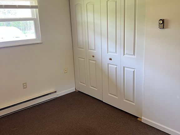 4th image of 557 E Lake St APT 3
