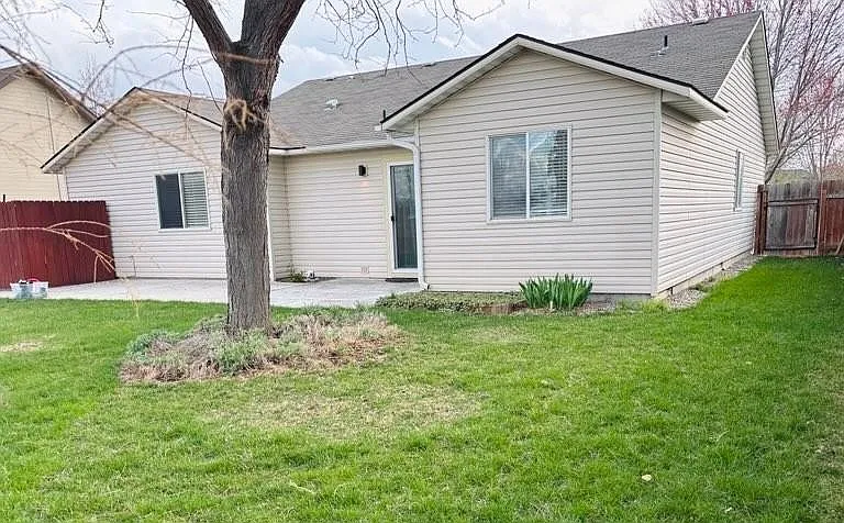 7034 E Canterbury Ln — Photo 25