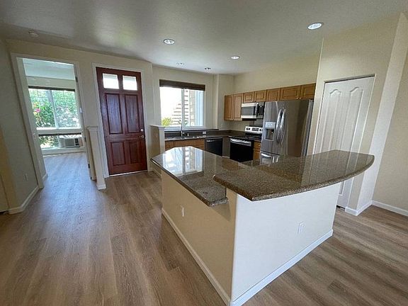 4th image of 75-6060 Kuakini Hwy #D2