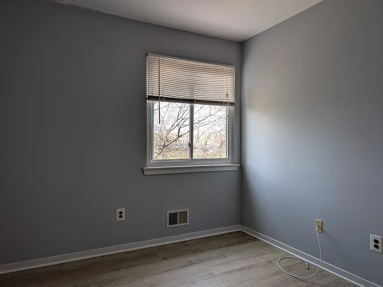 37 Whitehall Ct — Photo 11