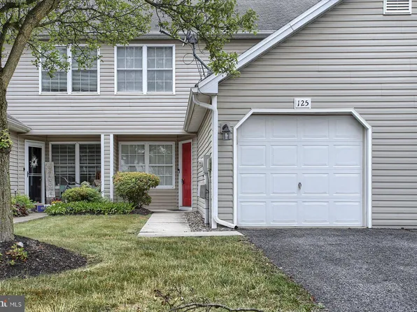 125 Partridge Cir, Carlisle, PA 17013