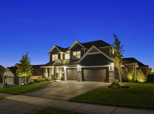 19949 Henley Ln, Lakeville, MN 55044