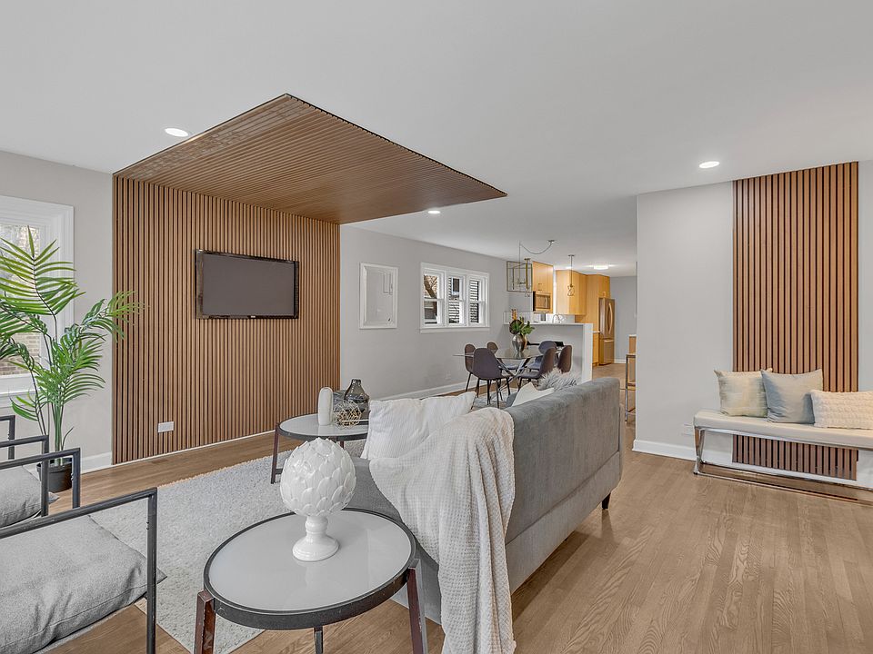 1st image of 6304 N Troy St #1A