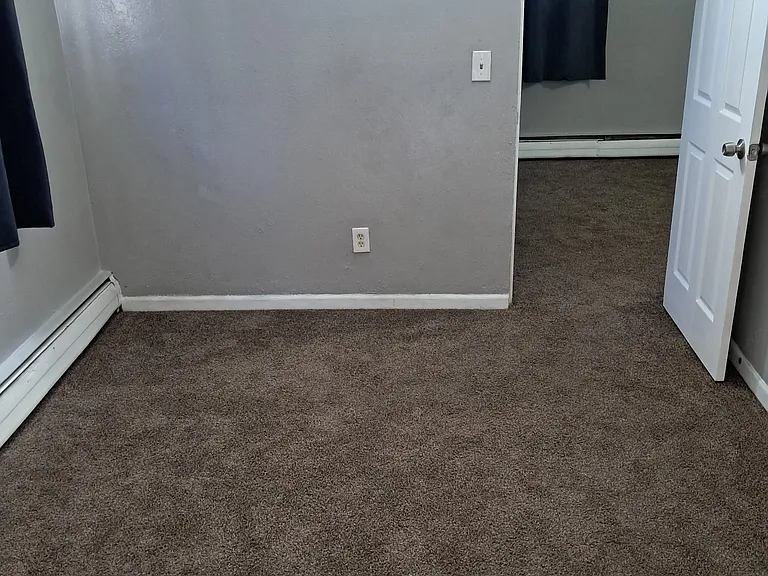 1931 Clinton St #4 — Photo 6