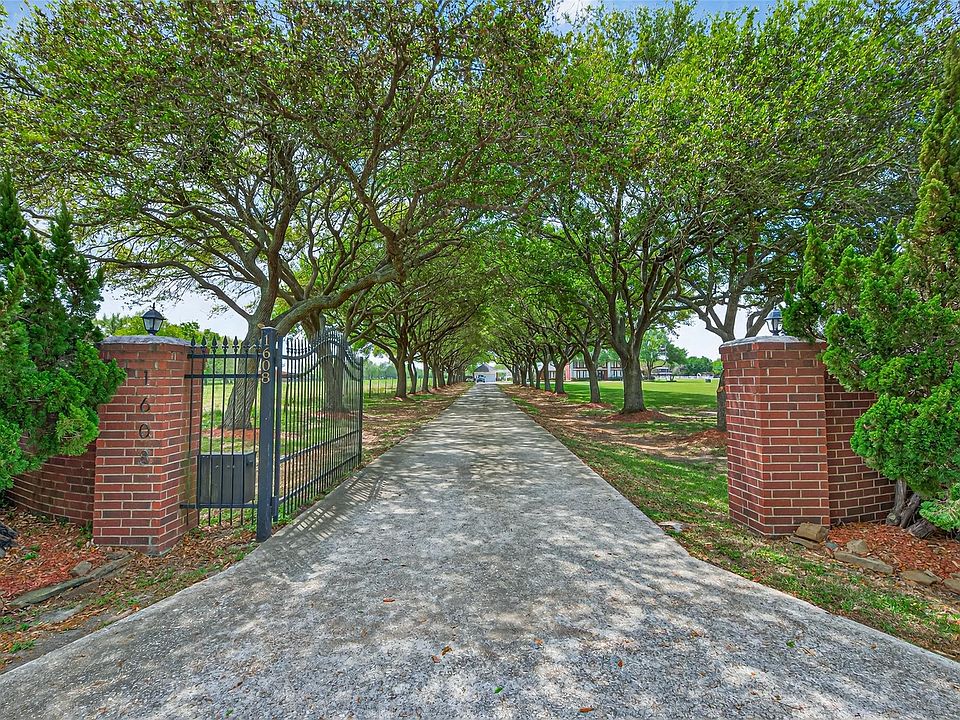 1st image of 1608 Krenek Rd