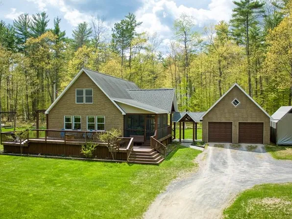 124 Tannenbaum Ln, Jay, NY 12941