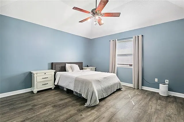 304 Balboa Dr — Photo 7