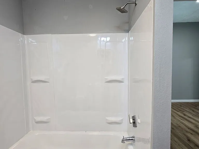 1636 N Sherman Ave — Photo 14