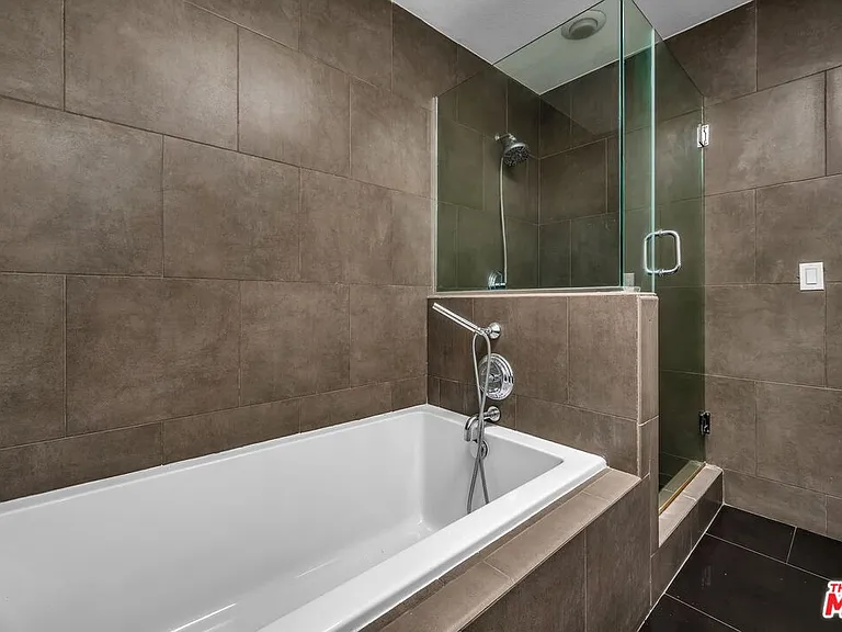 7301 Vista Del Mar Ave #A103 — Photo 35