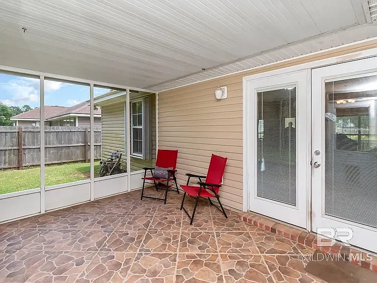 8816 Spring Grv N — Photo 15
