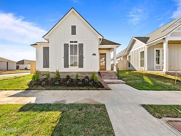 2nd image of 128 Oak Village Dr