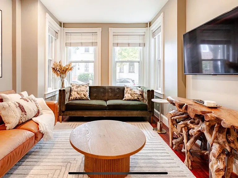 1770 Willard St NW #1 — Photo 2