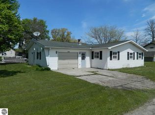 2146 E Wenonah Dr, Standish, MI 48658