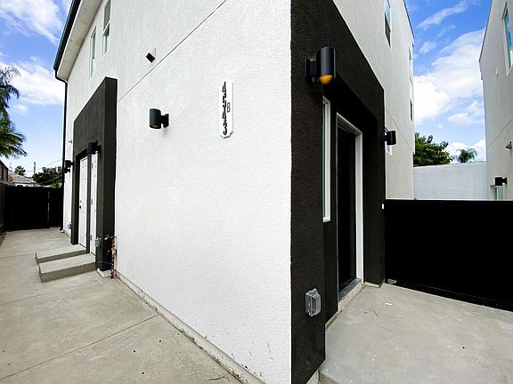 2nd image of 4541 Idaho St #4543-B