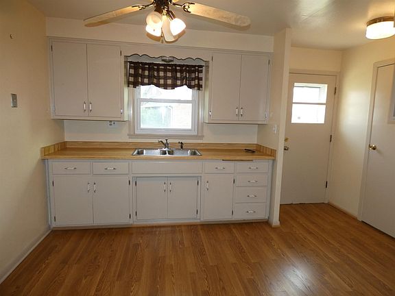 4th image of 114 Lorraine Ave