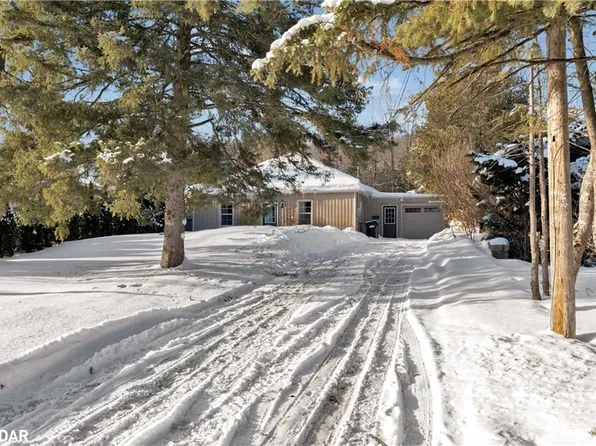330 Shanty Bay Rd, Oro Medonte, ON L4M 1E7