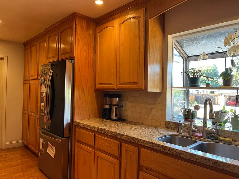 Kitchen cabinets with new Samsung refrigerator