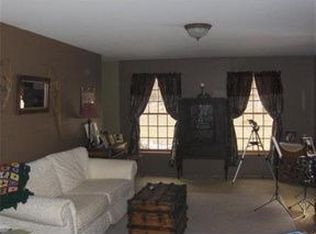 167 West Rd, Bernardston, MA 01337