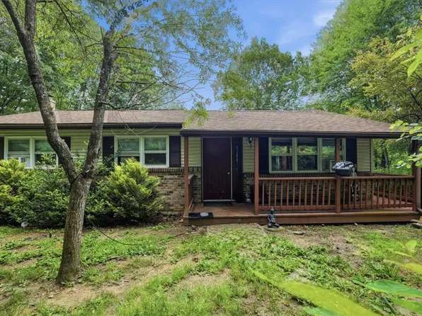 520 Highland Hill Rd, Lehighton, PA 18235