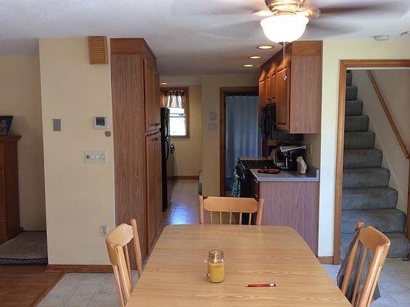 4th image of 29 Elmwood St